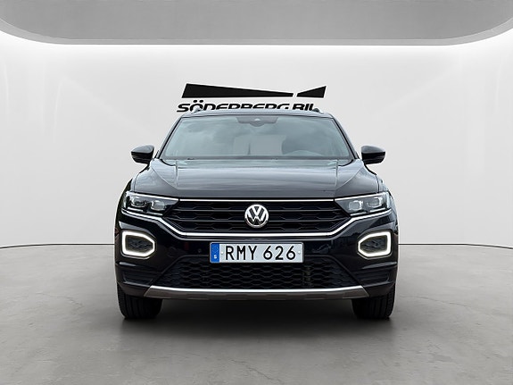 Volkswagen T-Roc 3 of 30