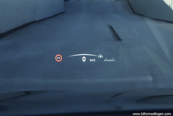 Lexus NX450h+ 11 of 17