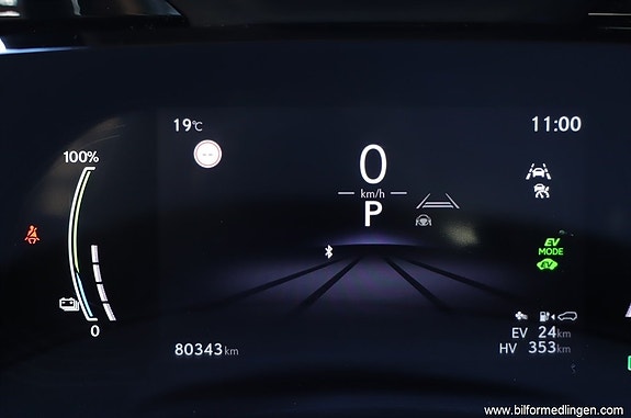 Lexus NX450h+ 9 of 17