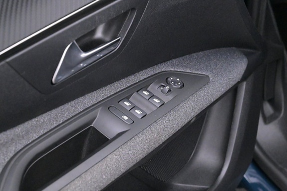 Peugeot 3008 13 of 27