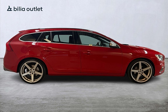 Volvo V60 5 of 26
