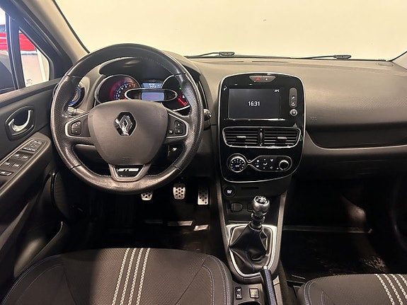 Renault Clio 11 of 20