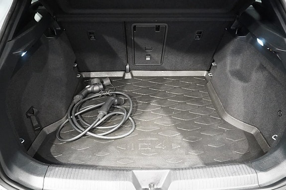 Volkswagen ID.4 7 of 14