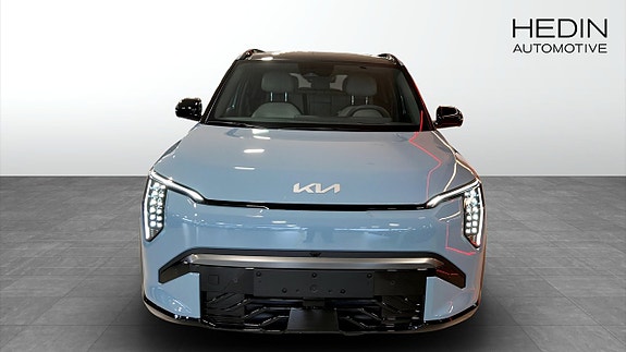 Kia EV3 8 of 13