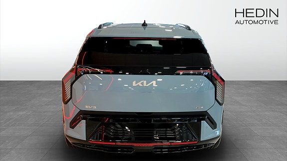 Kia EV3 7 of 13