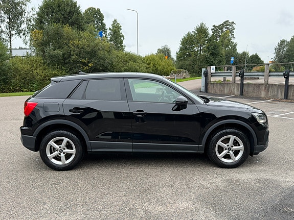 Audi Q2 4 of 23