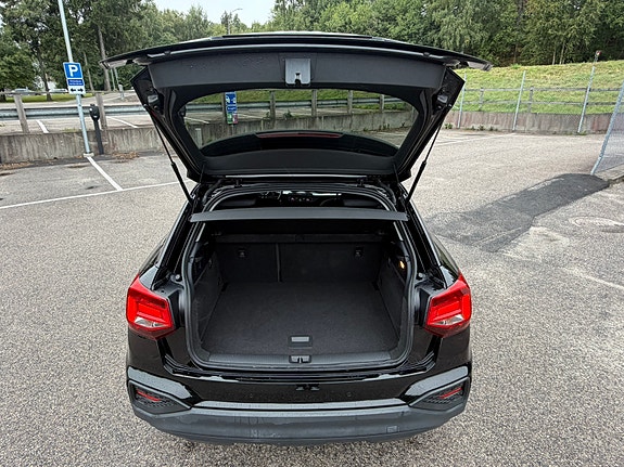 Audi Q2 7 of 23