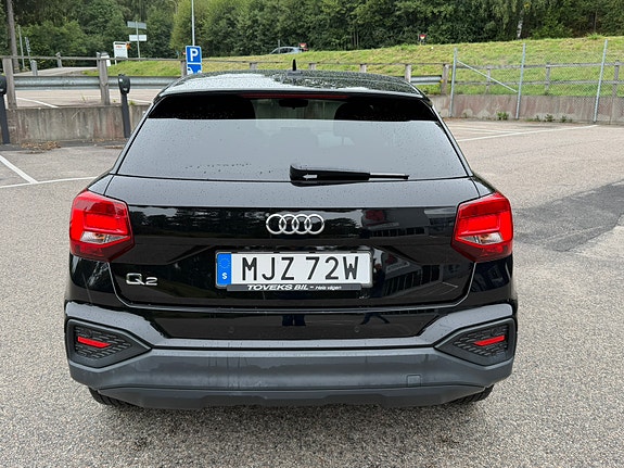 Audi Q2 6 of 23