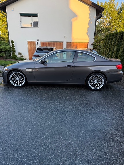 BMW 325i 5 of 12