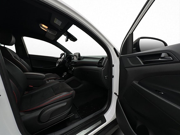 Hyundai Tucson 23 of 30
