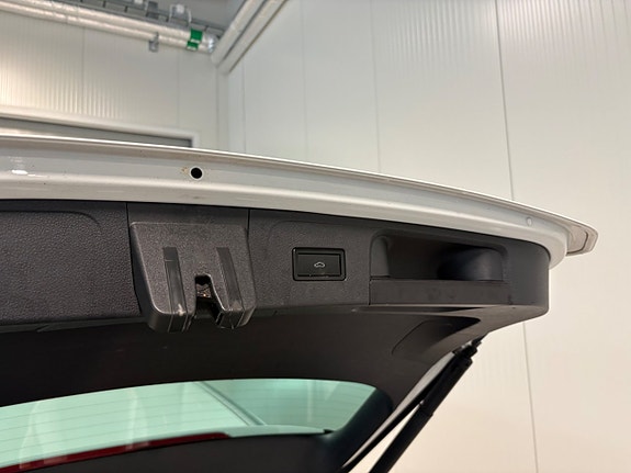 Volkswagen Passat 21 of 22
