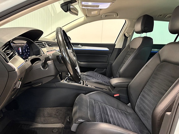 Volkswagen Passat 9 of 22