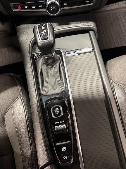 Volvo V90 24 of 28