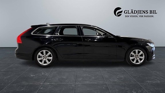 Volvo V90 8 of 28