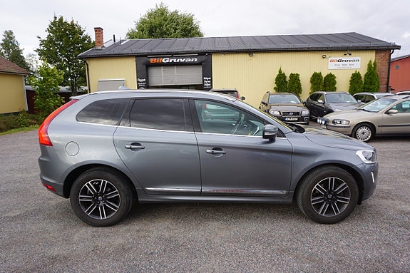 Volvo XC60 3 of 10