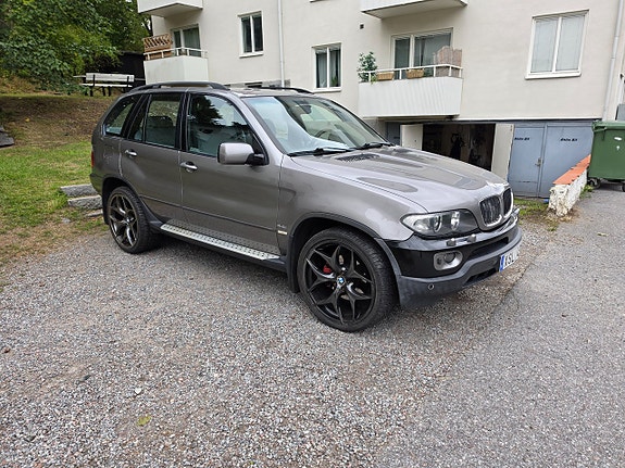 BMW X5 3 of 17