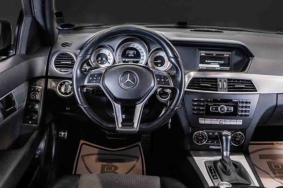 Mercedes-Benz C220 14 of 22