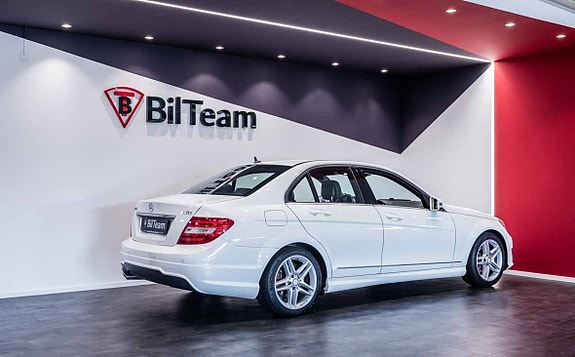 Mercedes-Benz C220 6 of 22