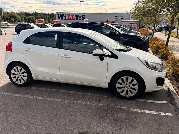 Kia Rio 4 of 20