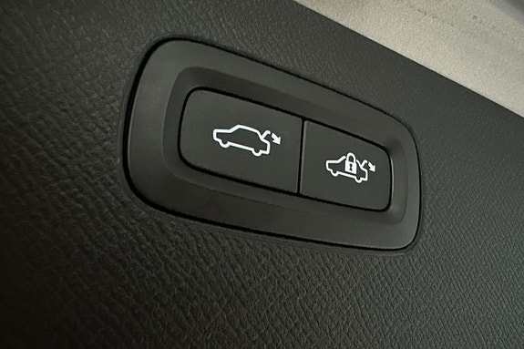 Volvo XC90 26 of 27