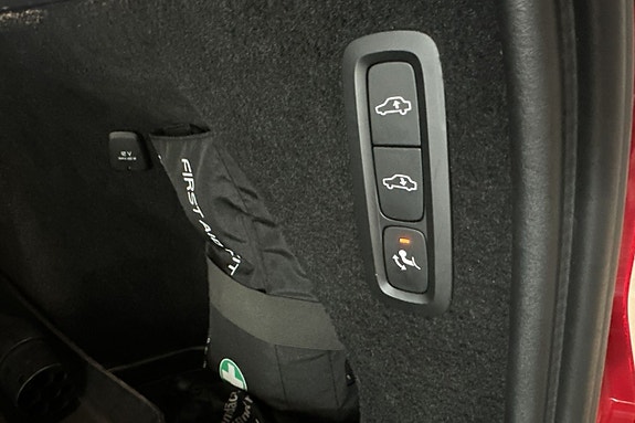 Volvo XC90 27 of 27