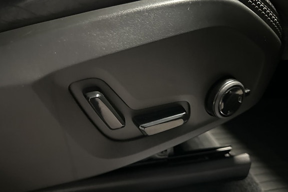 Volvo XC90 21 of 27