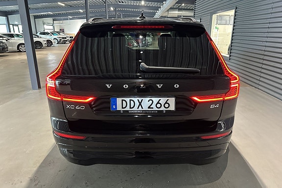 Volvo XC60 5 of 20