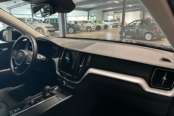 Volvo XC60 9 of 20