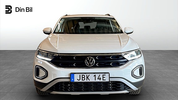 Volkswagen T-Roc 4 of 13