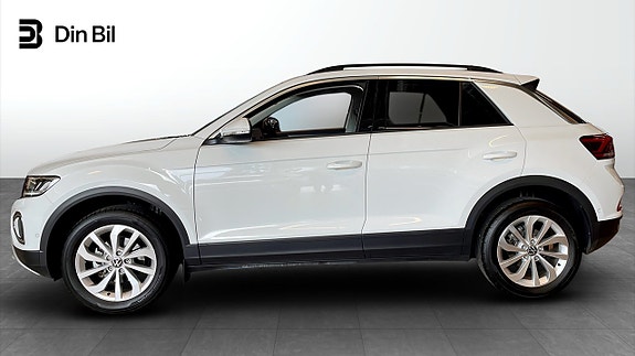 Volkswagen T-Roc 2 of 13