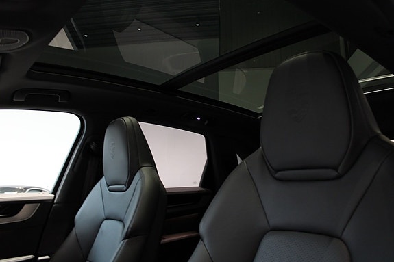 Porsche Cayenne 20 of 22