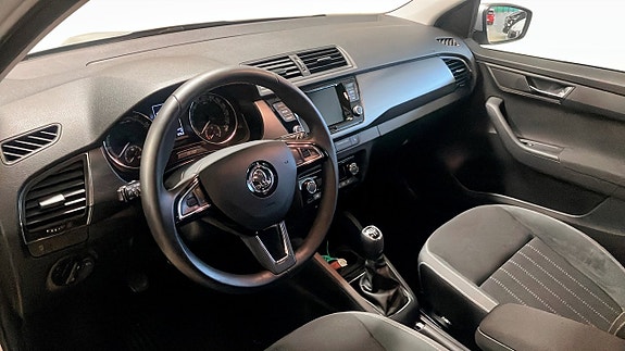 Skoda Fabia 7 of 12