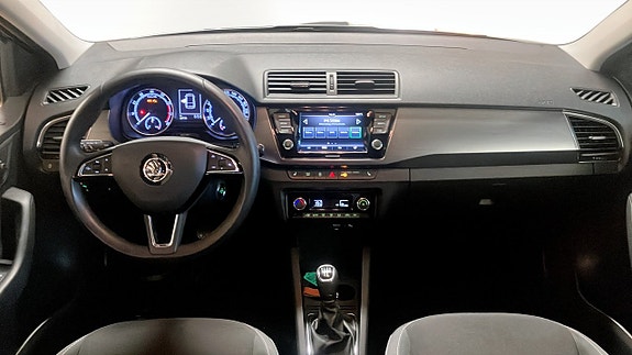 Skoda Fabia 10 of 12