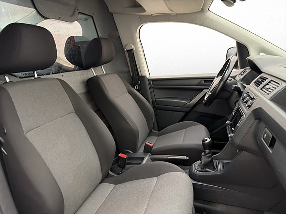 Volkswagen Caddy 24 of 29