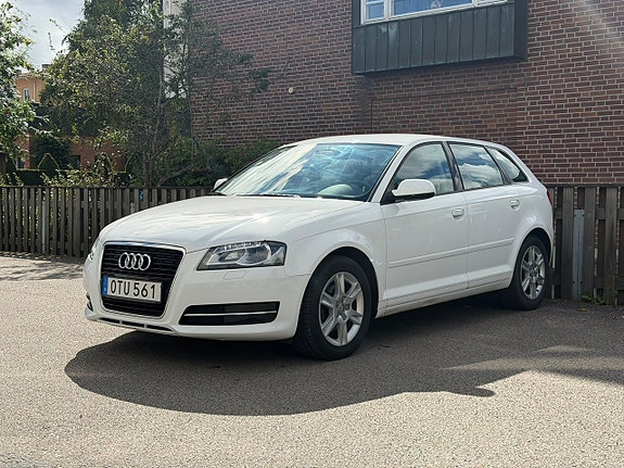 Audi A3 3 of 16