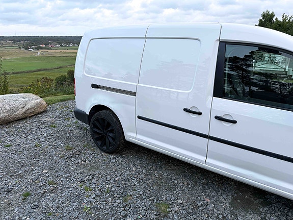 Volkswagen Caddy Maxi 5 of 9