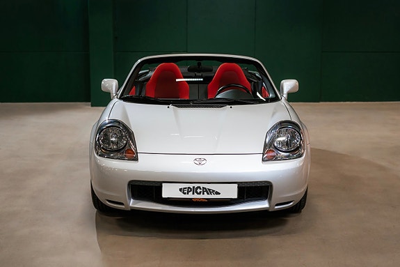 Toyota MR2 5 of 24