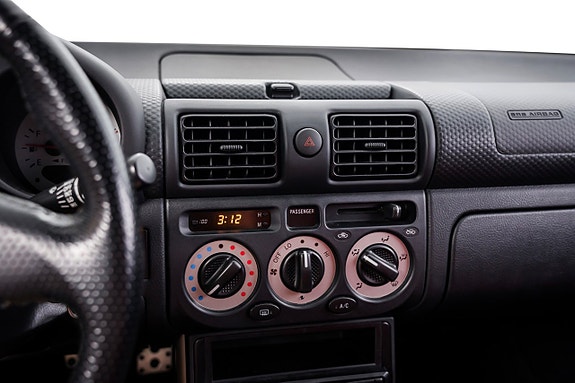 Toyota MR2 16 of 24