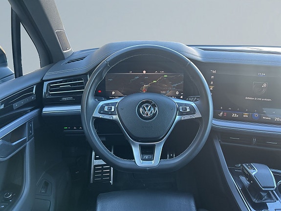 Volkswagen Touareg 9 of 26