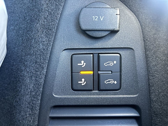 Volkswagen Touareg 21 of 26