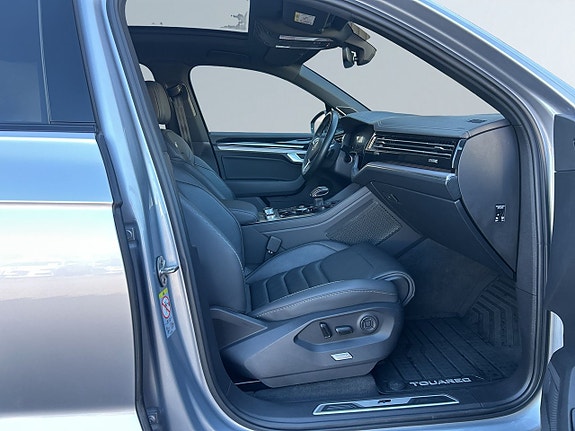 Volkswagen Touareg 10 of 26