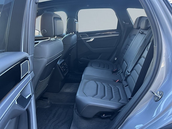 Volkswagen Touareg 13 of 26