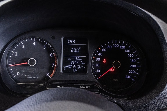 Volkswagen Polo 17 of 18