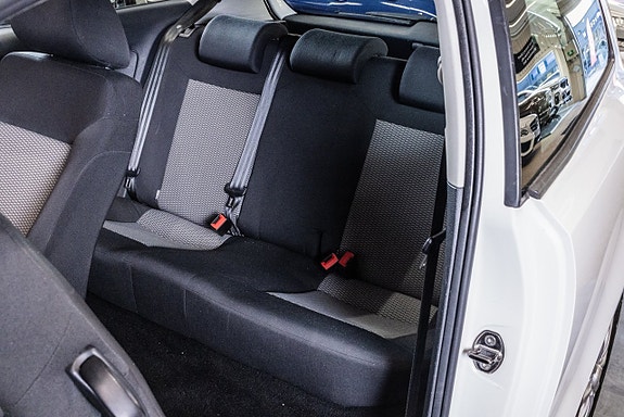 Volkswagen Polo 15 of 18