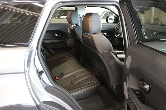 Land Rover Range Rover Evoque 13 of 16