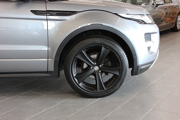 Land Rover Range Rover Evoque 11 of 16