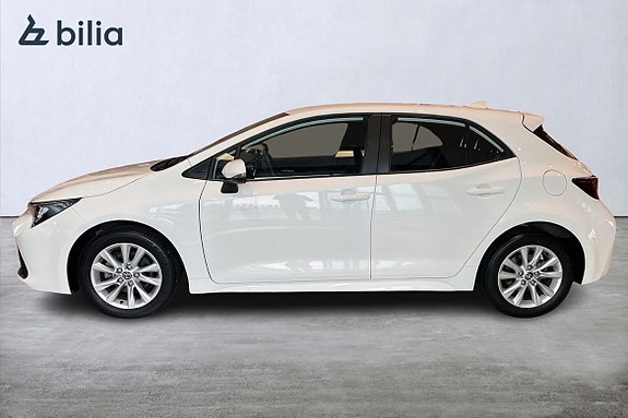 Toyota Corolla 3 of 21