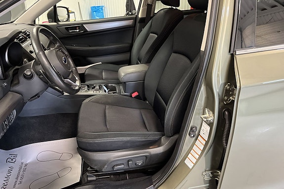 Subaru Outback 7 of 12