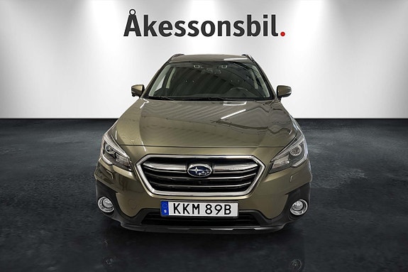 Subaru Outback 2 of 12