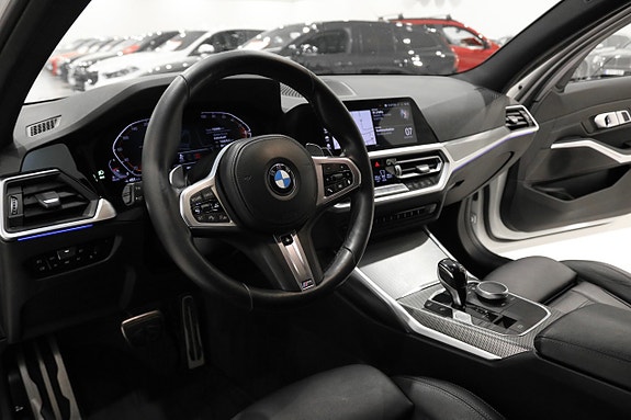 BMW 330d 9 of 30